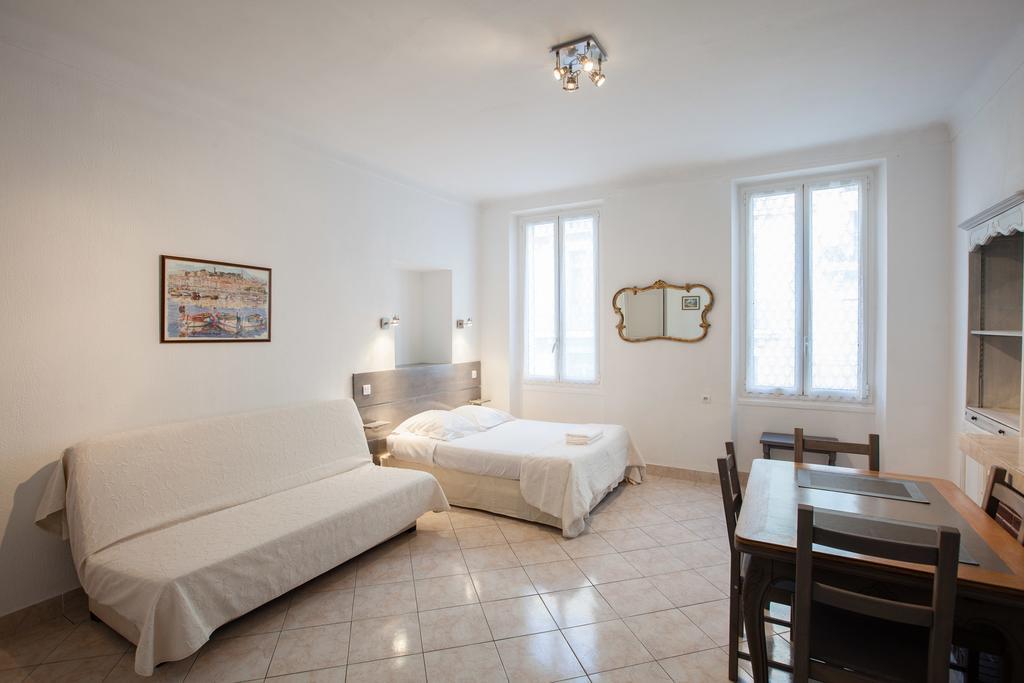 Appartements Foch Cannes Ruang foto